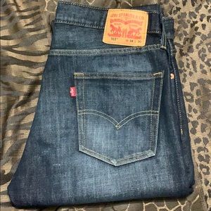 Levi’s 513 Jeans